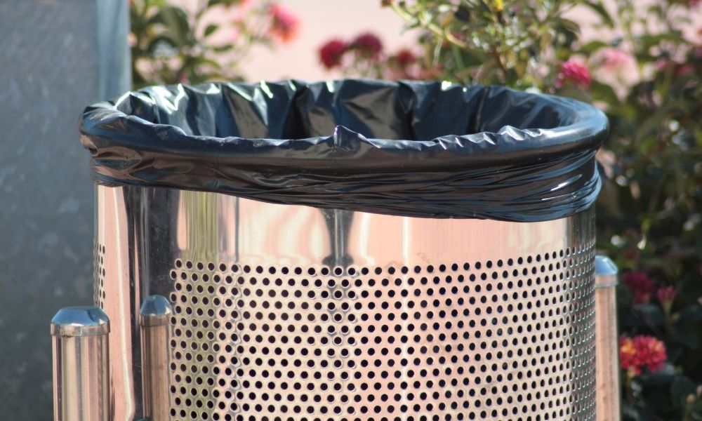 How To Properly Sanitize Your Outdoor Trash Cans